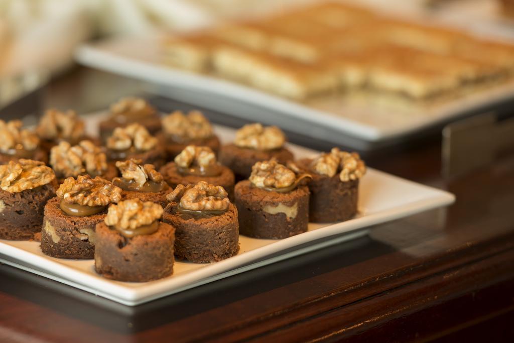Arakur Ushuaia Resort & Spa Exterior foto Walnut baklava