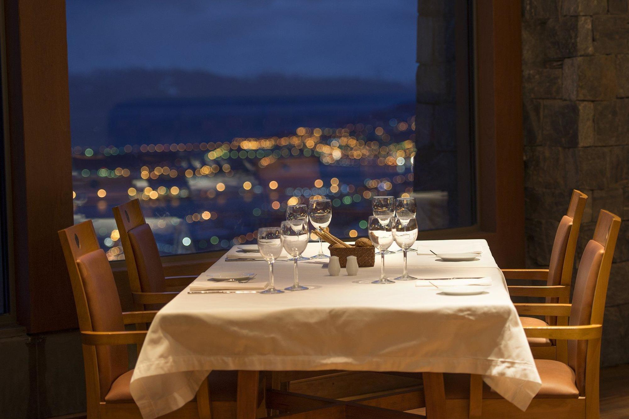 Arakur Ushuaia Resort & Spa Exterior foto Restaurant